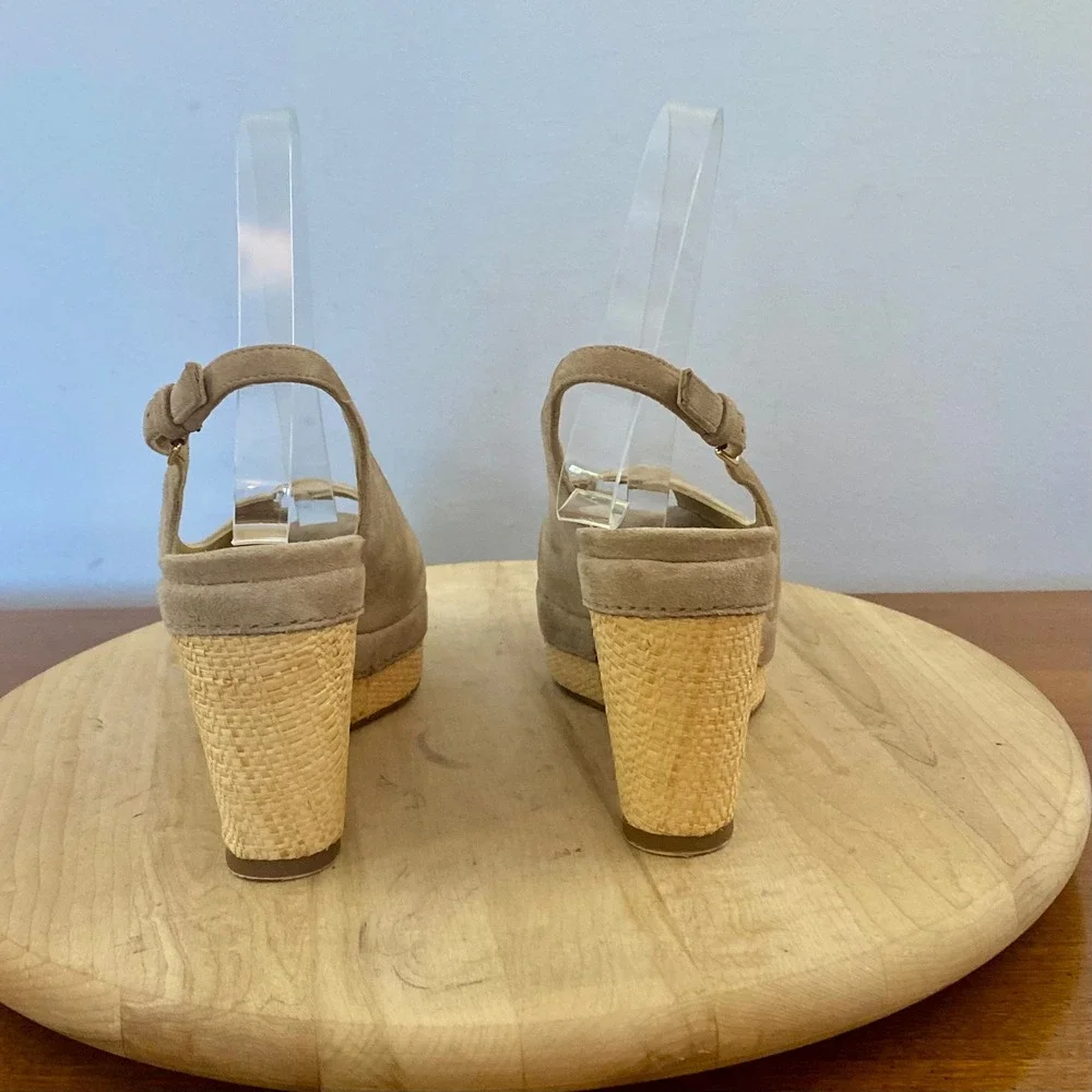 Stuart Weitzman Jean Taupe Suede Slingback Wedge Sandals Womens Sz 6 M Platform